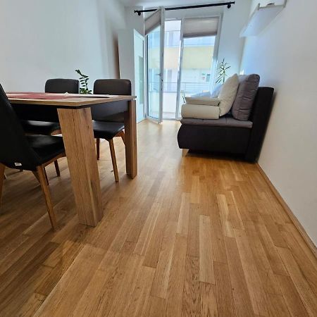 Stylish Apartment In Innsbruck + 1 Parking Spot Екстер'єр фото
