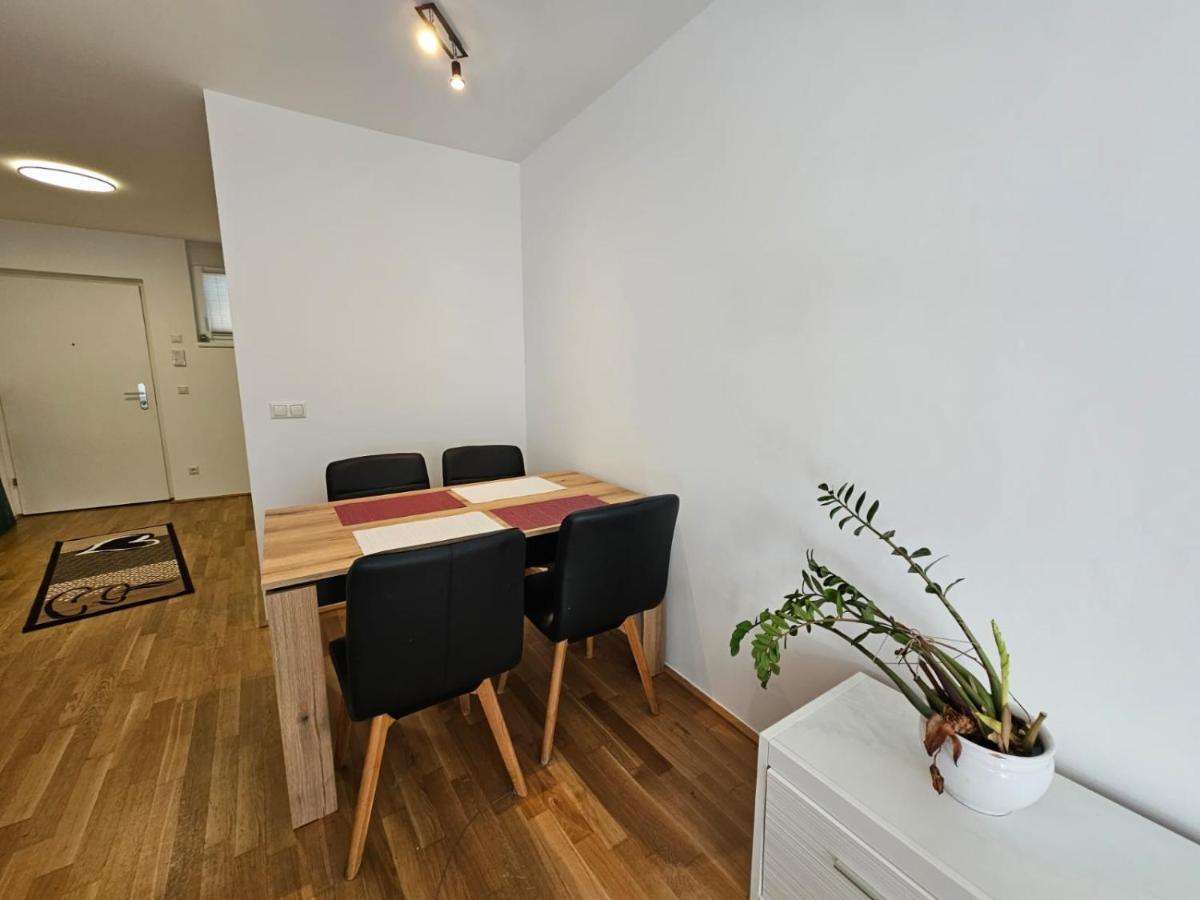 Stylish Apartment In Innsbruck + 1 Parking Spot Екстер'єр фото
