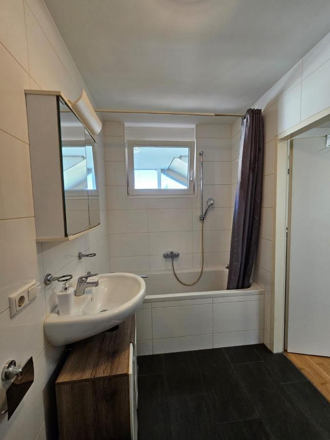 Stylish Apartment In Innsbruck + 1 Parking Spot Екстер'єр фото